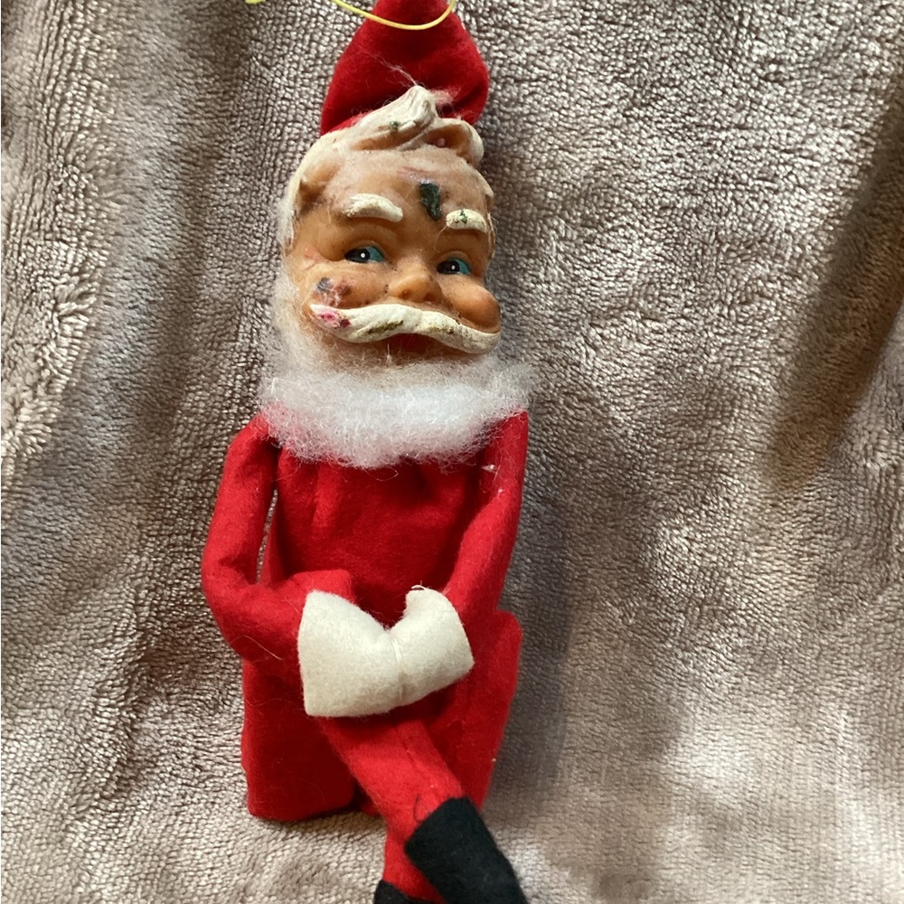 Vintage Santa Ornament/ Knee Hugger